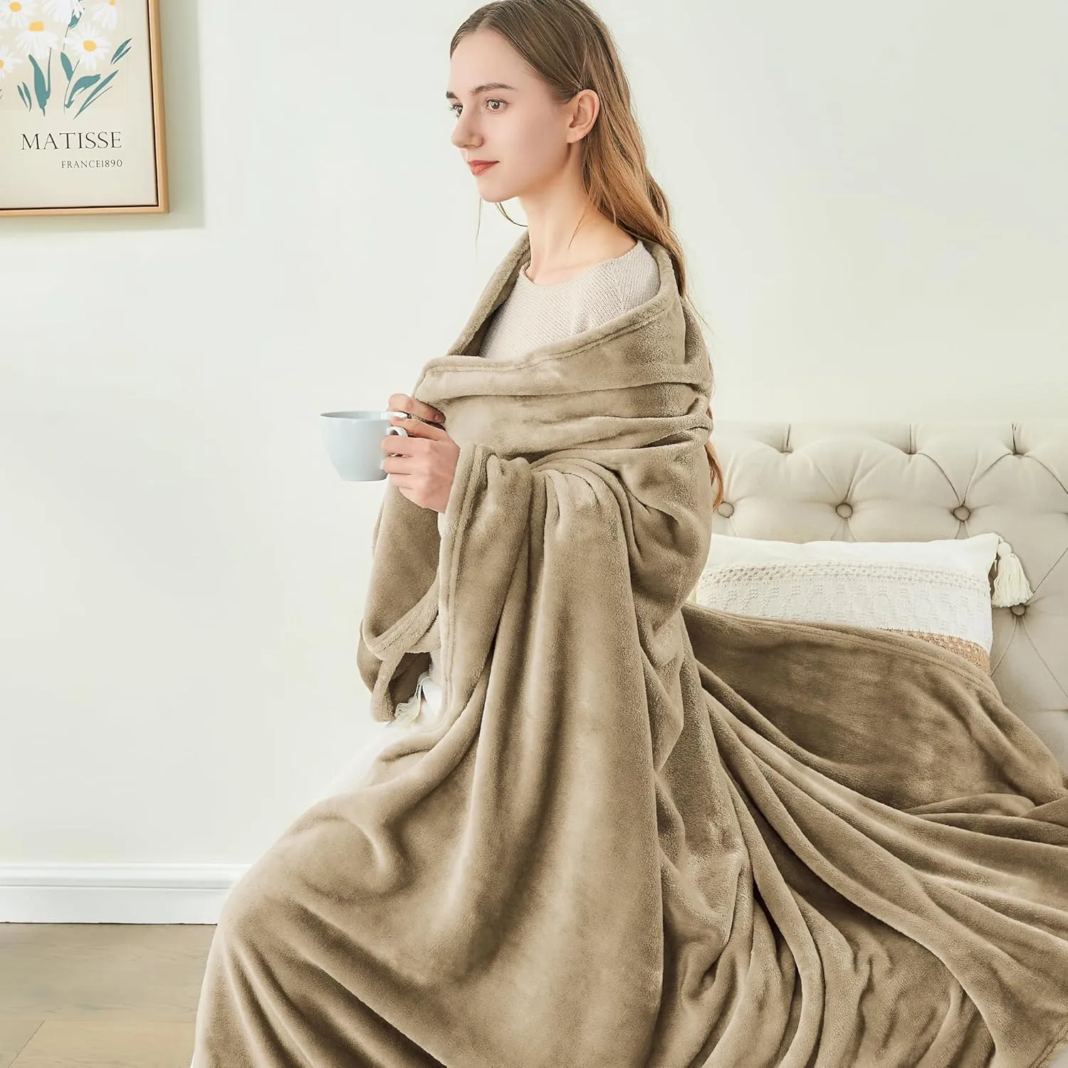 BEDELITE Fleece Blanket Queen Size Camel Throw Blankets for Couch & Bed, Luxury Plush Cozy Fuzzy Blanket 90x90 inches, Super Soft Warm Lightweight Throw Blanket for Travel Camping