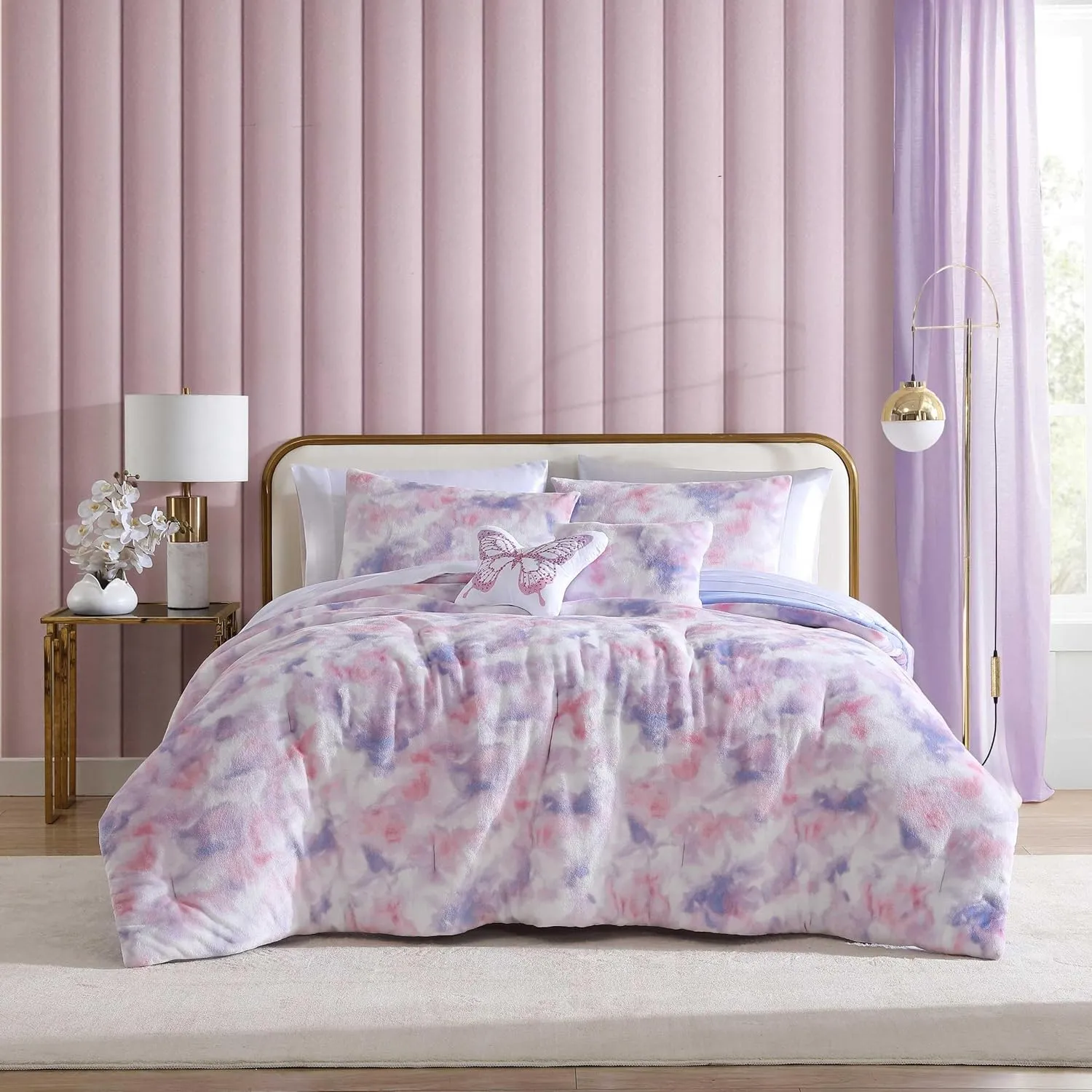 Betsey Johnson - Comforter Set, Super Soft Plush Bedding with Matching Sham & Throw Pillow, Charming Room Essentials (Sunset Tie Dye Pink, Twin)