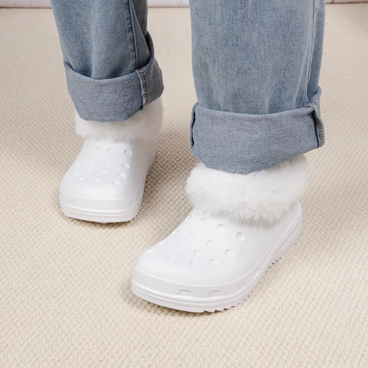Casazoe Unisex-Adult Lined Clogs Women Men Waterproof Winter Warm Fuzzy Slippers Fleece Lining House Slippers Lightweight Outdoor Indoor Home Shoes