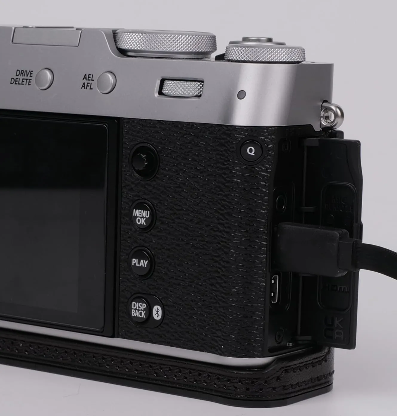 Genuine Leather Camera Half Case for Fujifilm X100VI - Top Layer Cowhide Body   Metal Base Plate - Hand Shank Free Design (Black2)