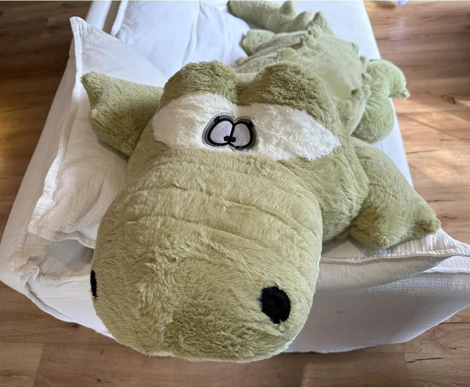 Hofun4U Alligator Plush Pillow, 46 inch Alligator Stuffed Animal, Home Decoration Christmas Valentine’s Birthday Gift for Boys Girls Adults Kids (Green)