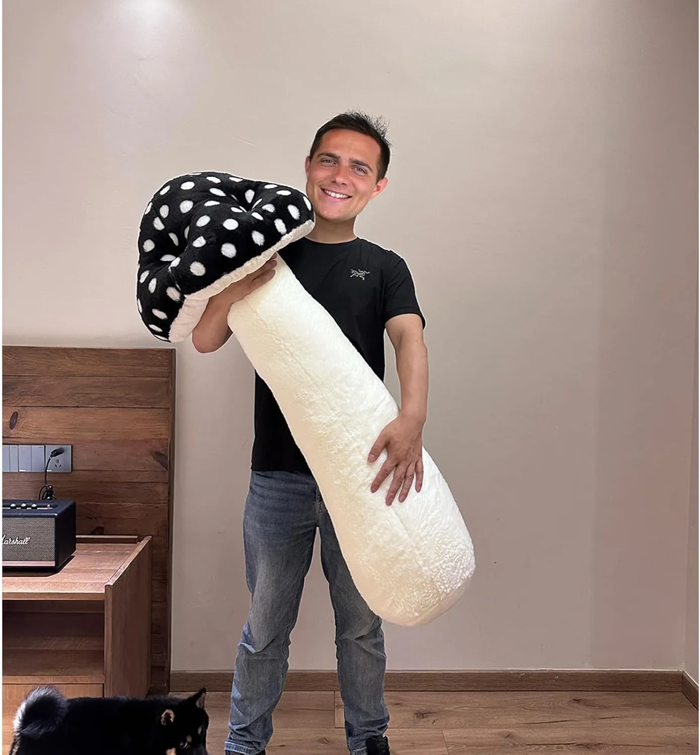 Hofun4U Giant Mushroom Plush Pillow - 51 inch Mushroom Shaped Stuffed Long Body Pillow - Polka Dot Mushroom Plush - Christmas Birthday Gifts Choice Home Decoration (Black) (Hofun-flumush-Black-130)