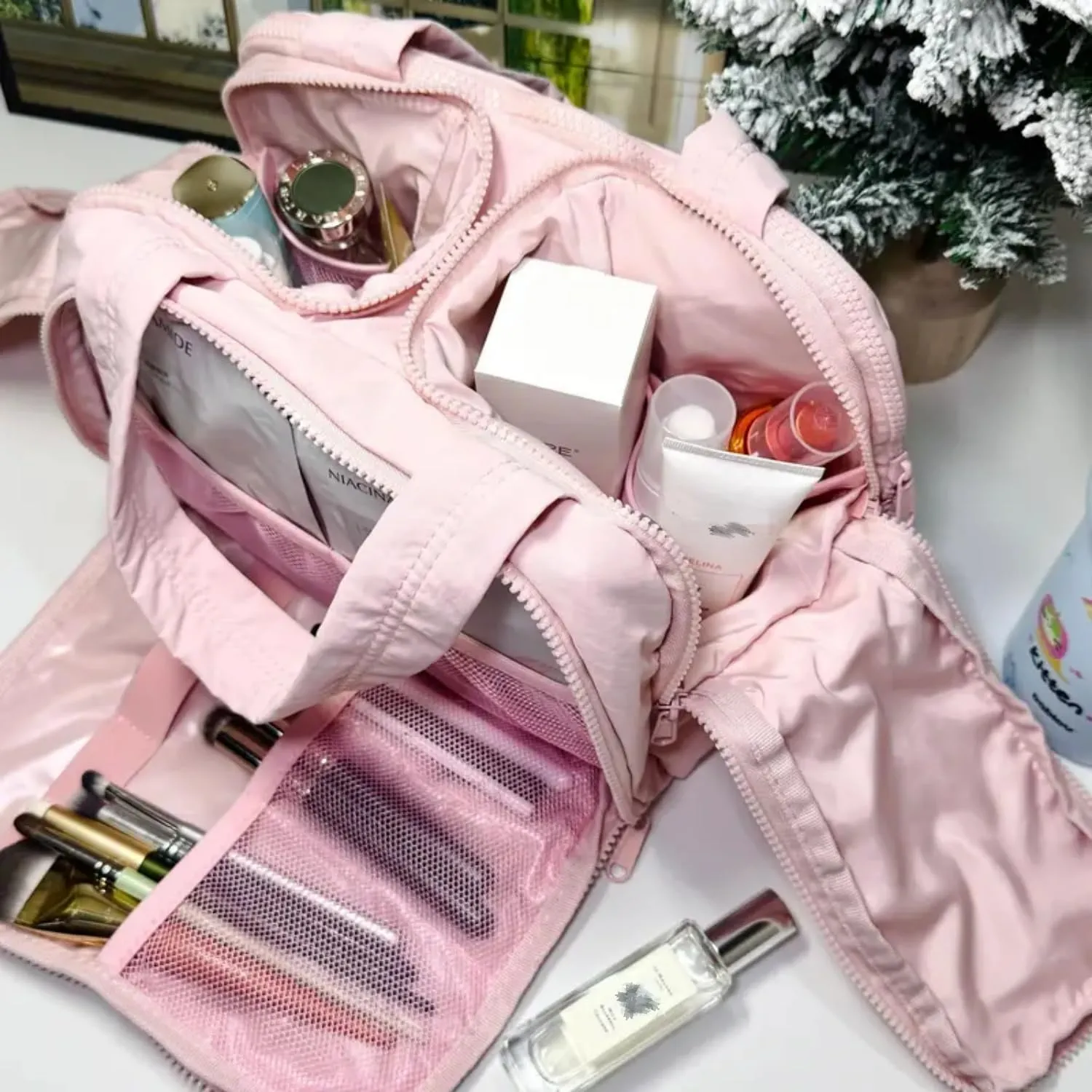 Humidity Travel Cosmetic Bag, Large Capacity Wide-Open Travel Cosmetic Bag, multi-functional toiletry bag,For Womentraveling, Essentials Toiletries. (Light purple)