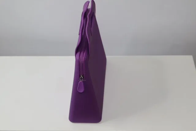 ibiG Grande (Large) Silicone Bag. Not Too Big Not Too Small