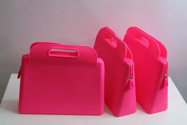 ibiG Grande (Large) Silicone Bag. Not Too Big Not Too Small