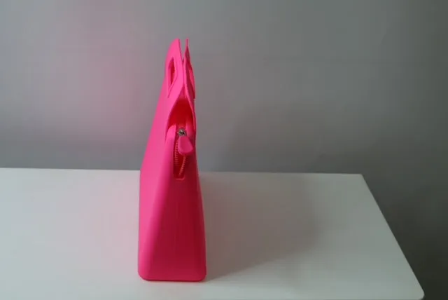 ibiG Grande (Large) Silicone Bag. Not Too Big Not Too Small