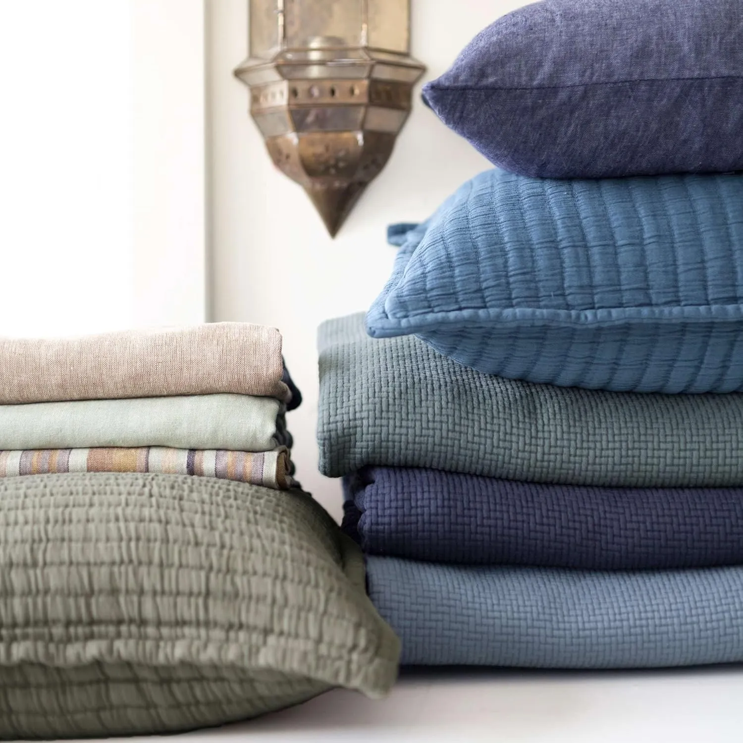 Interlaken Ink Matelasse Coverlet, King Size, Blue Solid Pattern