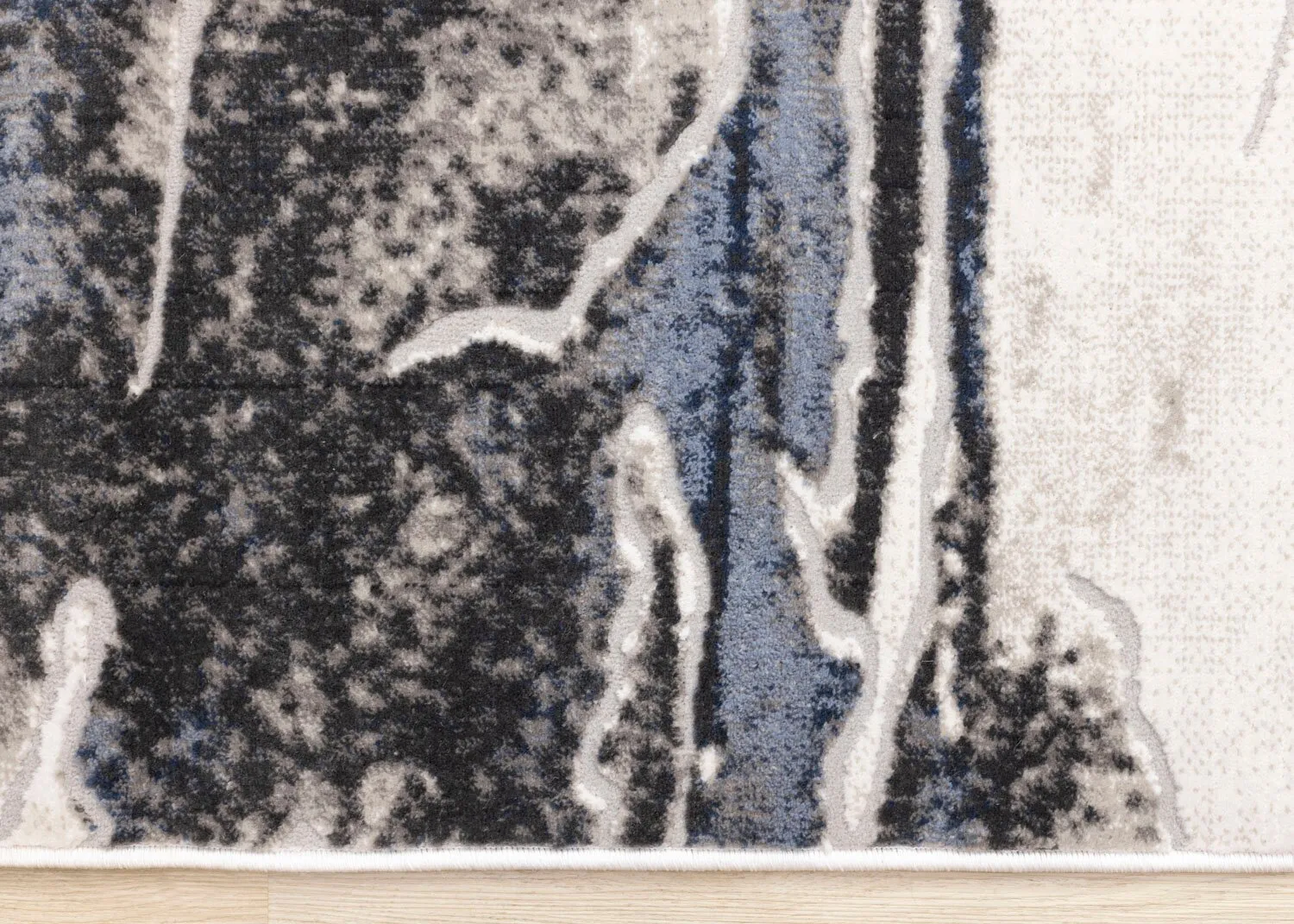 Linnie Blue Grey Area Rug - 5'3" x 7'7" | Carpette Linnie gris et bleu - 5 pi 3 po x 7 pi 7 po