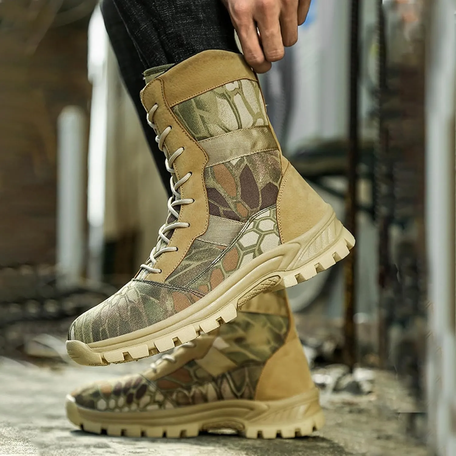 Men's Waterproof Hiking Boots Platform Round toe Lace-up Non-slip Camping Trail High Combat Boots Outdoor Desert Boots