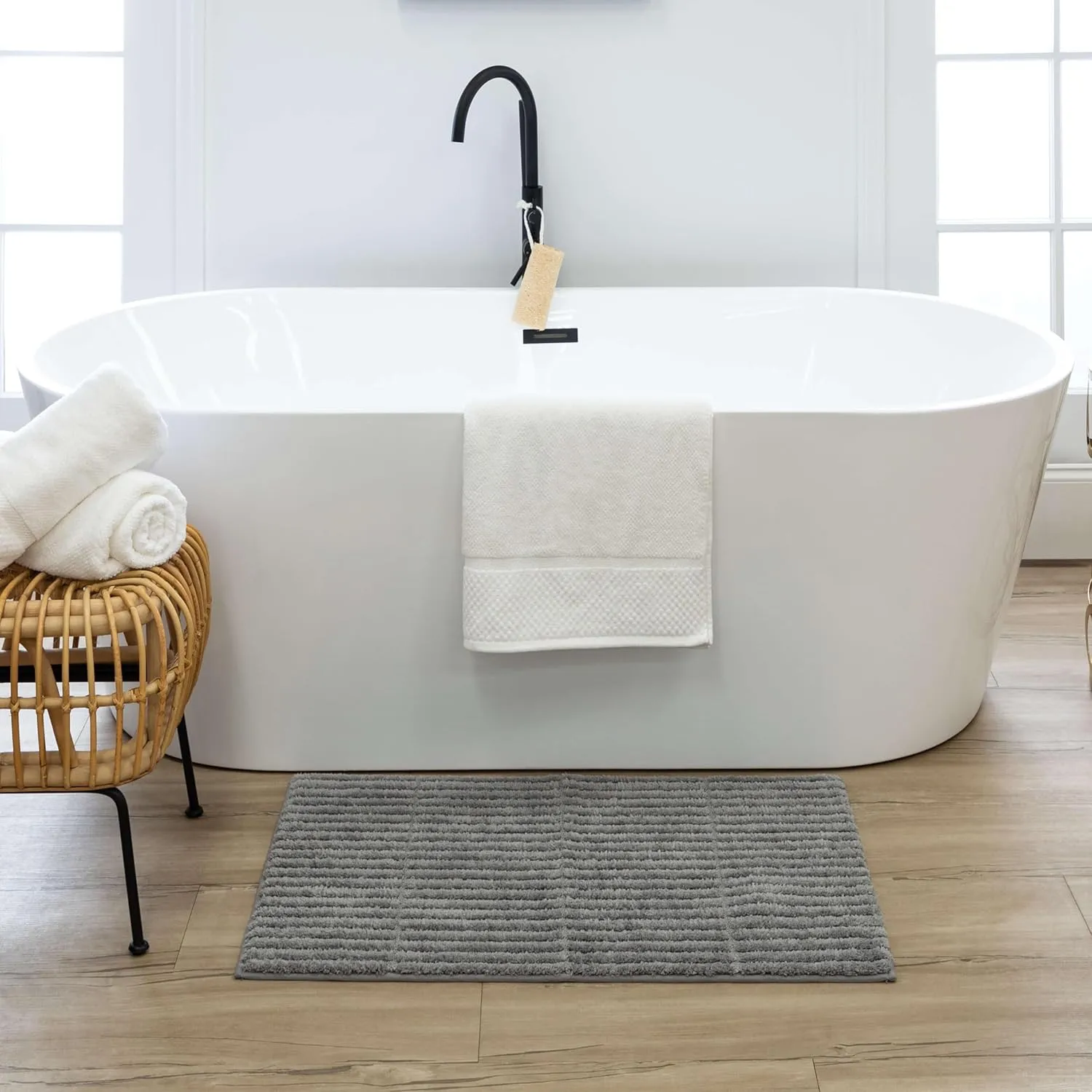 Mohawk Home Sanctuary Casual Solid Gray 2' X 3' 4" Bath Mat Perfect for Bathroom