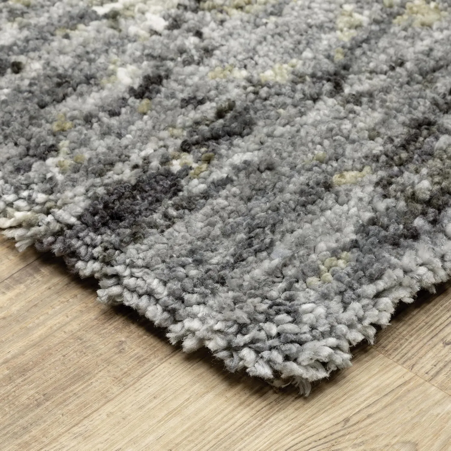 Oriental Weavers Aspen Shag Area Rug - 2060W - 2'3" x 7'6" - in Grey/Ivory - Plush Soft Shag, Modern Style, Stain Resistant, Cushion Feel, Entryway, Hallway Runner Rug