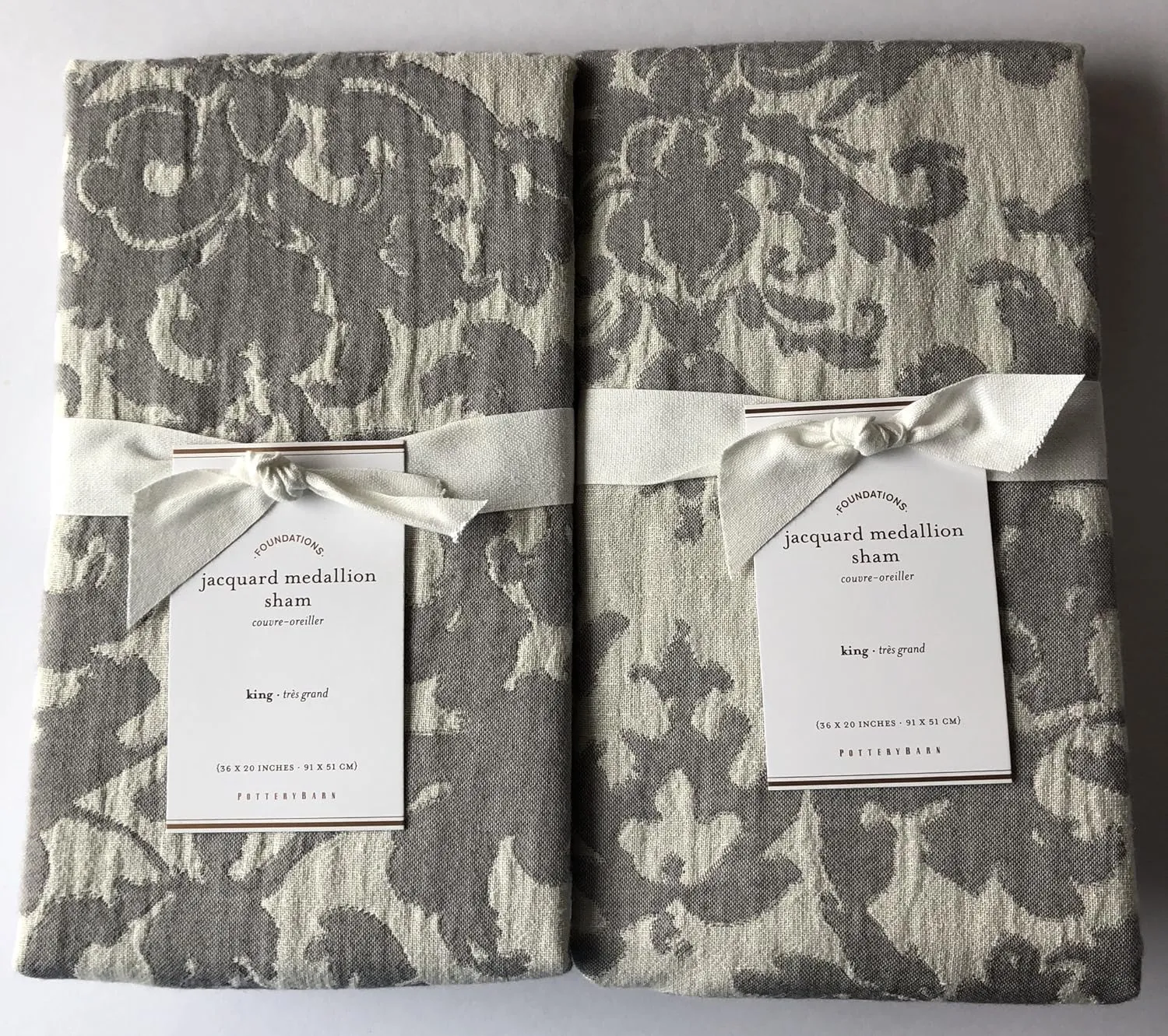 Pottery Barn Jacquard Medallion King Shams ~*~Set of Two~*~Gray~