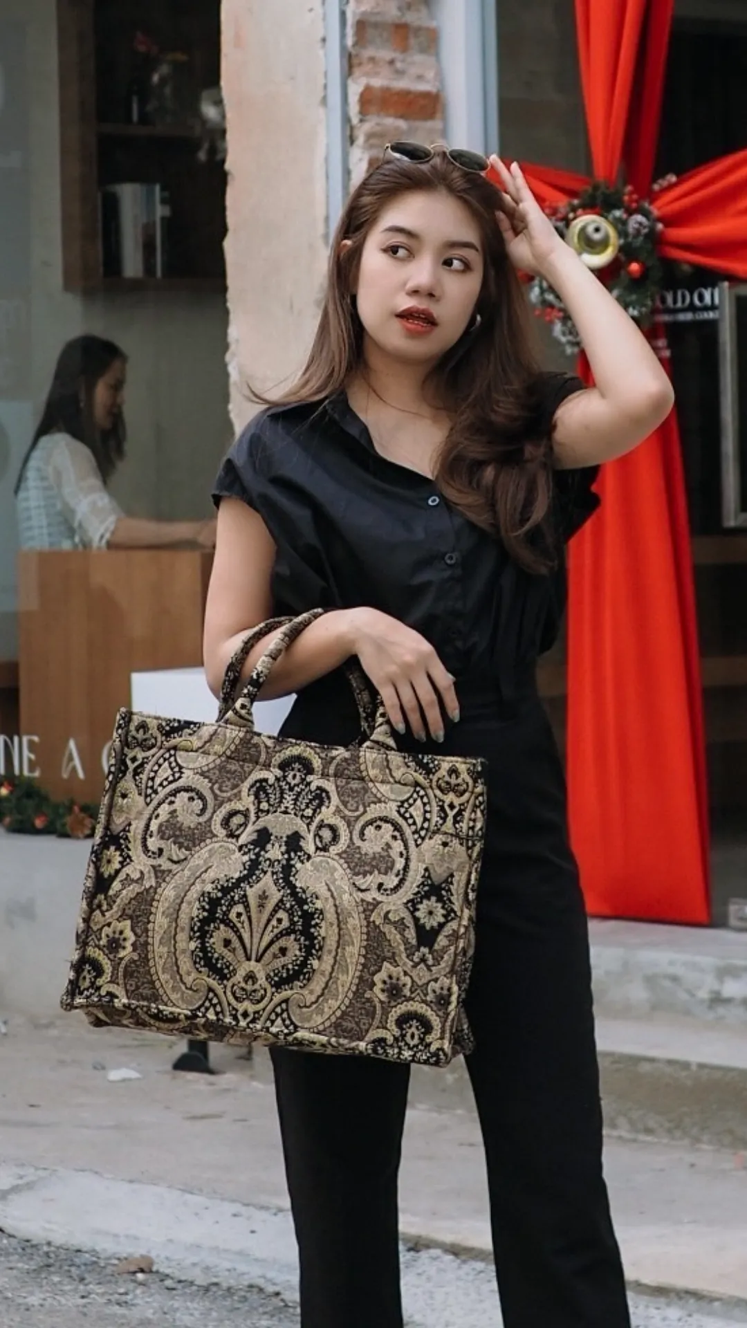 Premium Woven Tapestry Jacquard in Bold Gold and Black Pattern - Large Tote Bag