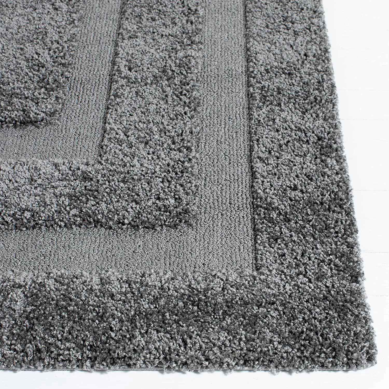 SAFAVIEH Florida Shag Collection Area Rug - 6' x 9', Grey & Grey, Border Design, Non-Shedding & Easy Care, 1.2-inch Thick Ideal for High Traffic Areas in Living Room, Bedroom (SG454-8080)