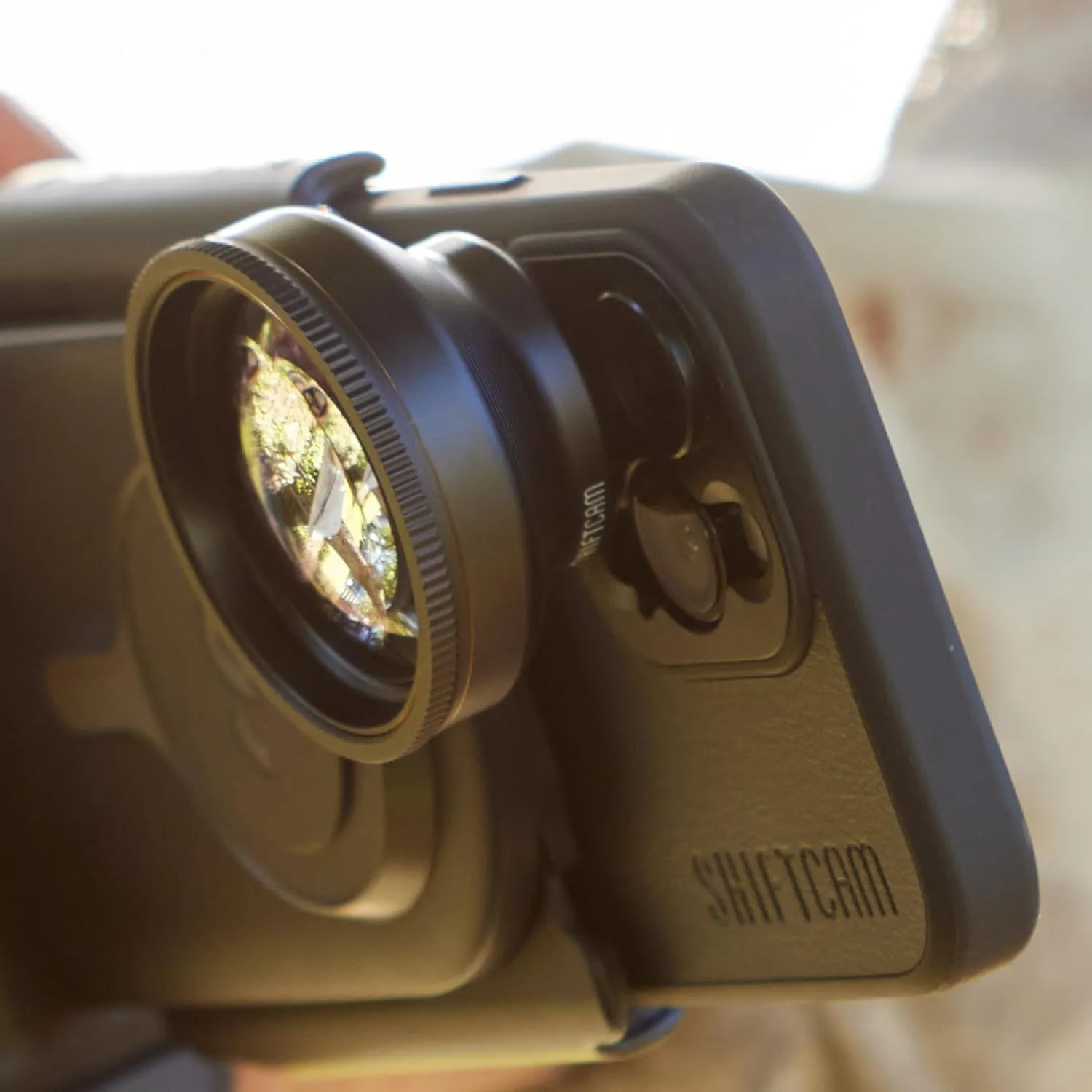 Shiftcam | LensUltra 75mm Long Range Macro Lens - 10x Magnification, 70-100mm Focus Distance - Perfect for Close-Up Photography, Stunning Depth of Field, Fine Details, Premium Design