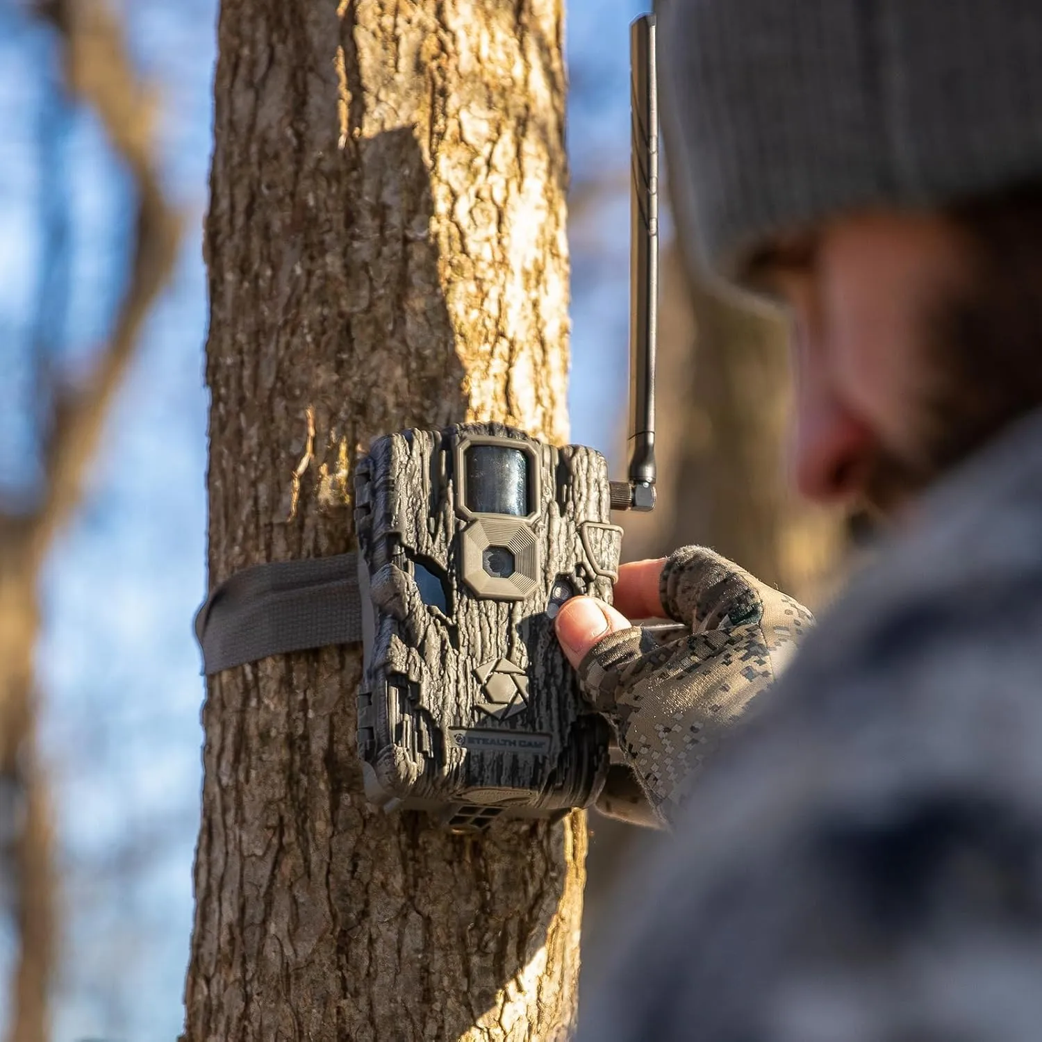 Stealth Cam Fusion Global 26MP Photo & 720P Video 0.8 Sec Trigger Speed Wireless Remote Hunting Cellular Trail Camera, 32GB SD Card Supported