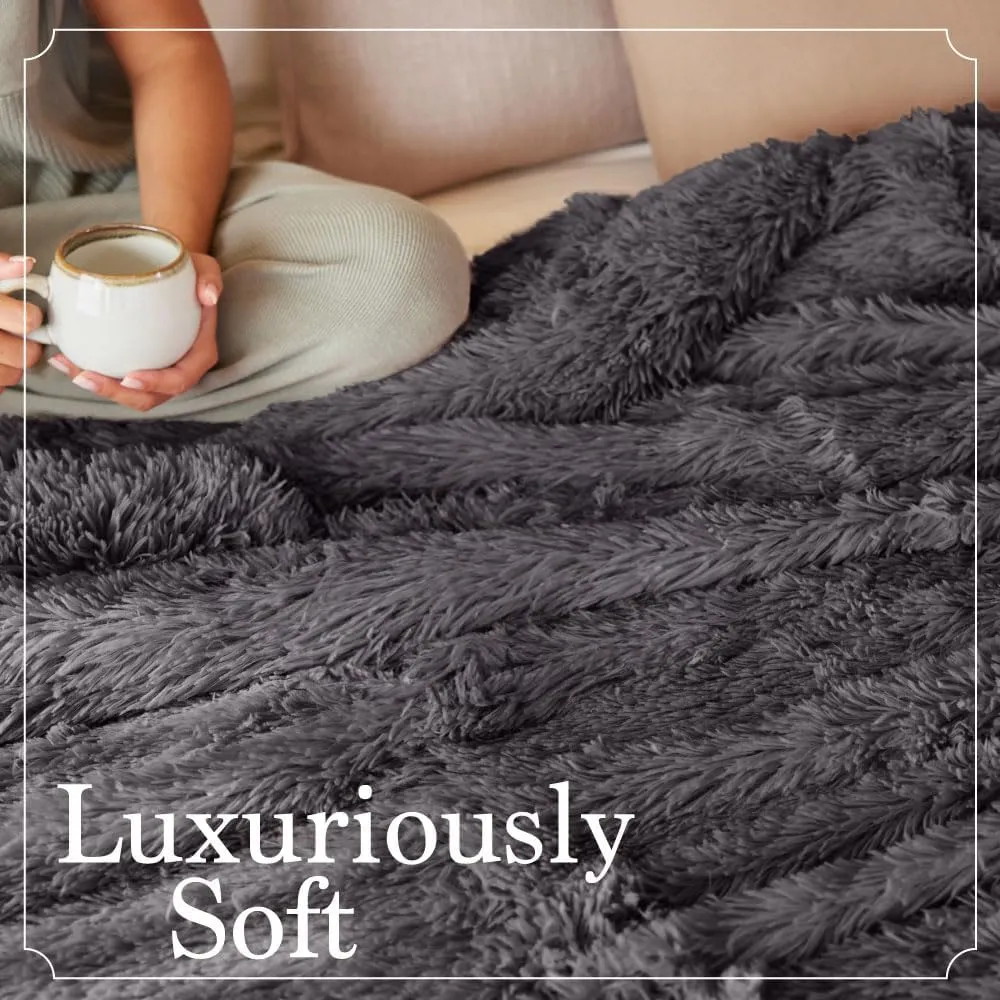 The Connecticut Home Co Throw Blanket Soft Fluffy Room Decor, Cozy Warm Throws for Bed, Couch, Gifts for Women, Bedroom Cute Aesthetic Blankets Shag and Sherpa, 65x50, Gray