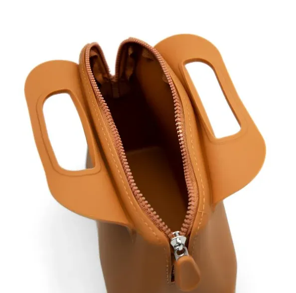 The (XL) Bag. A Summer special That Larger Bag For Girl ibiG Must-have item Wants Supreme Silicone