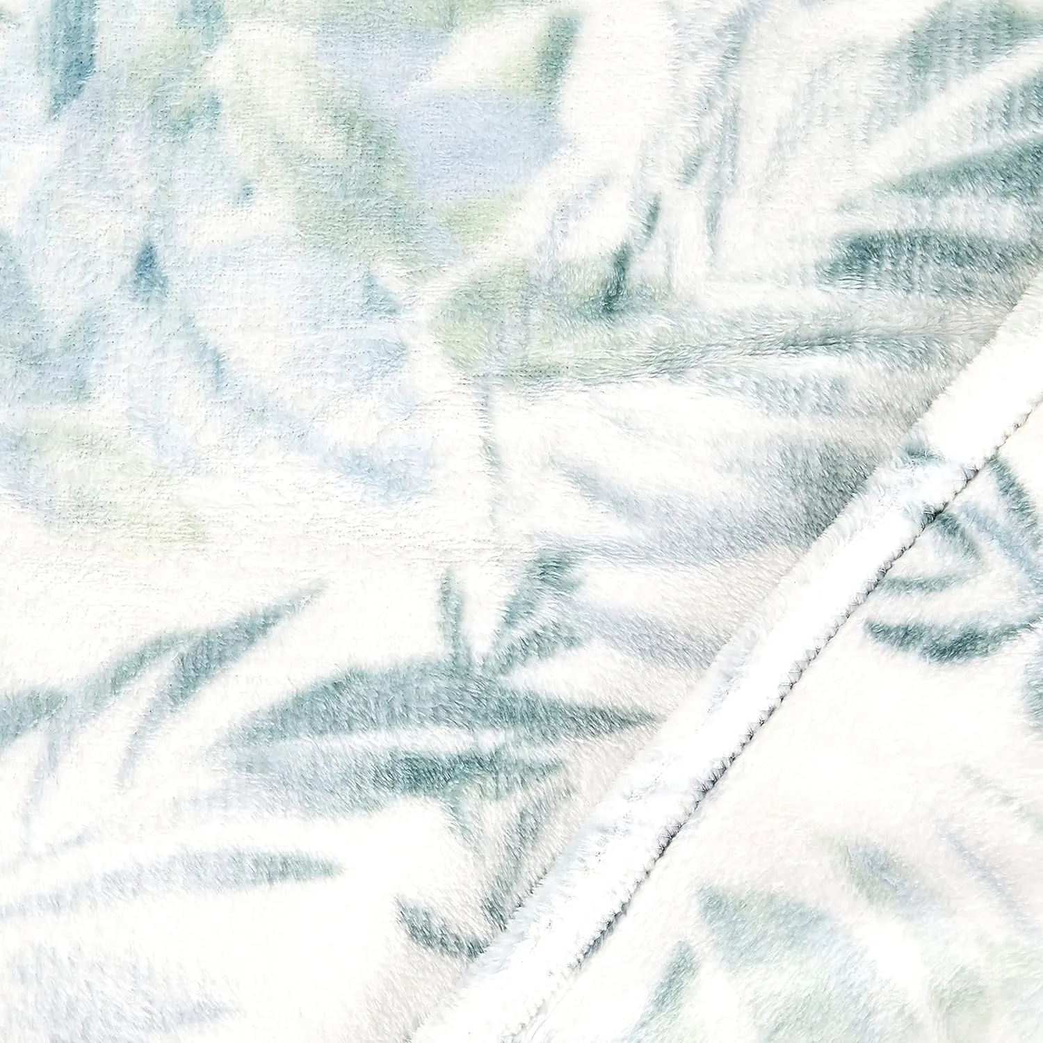 Tommy Bahama - Throw Blanket, Plush Fleece Bedding, Tropical Bedding Set for Bed or Couch (Wallpaper Leaves Green, 50" x 70")