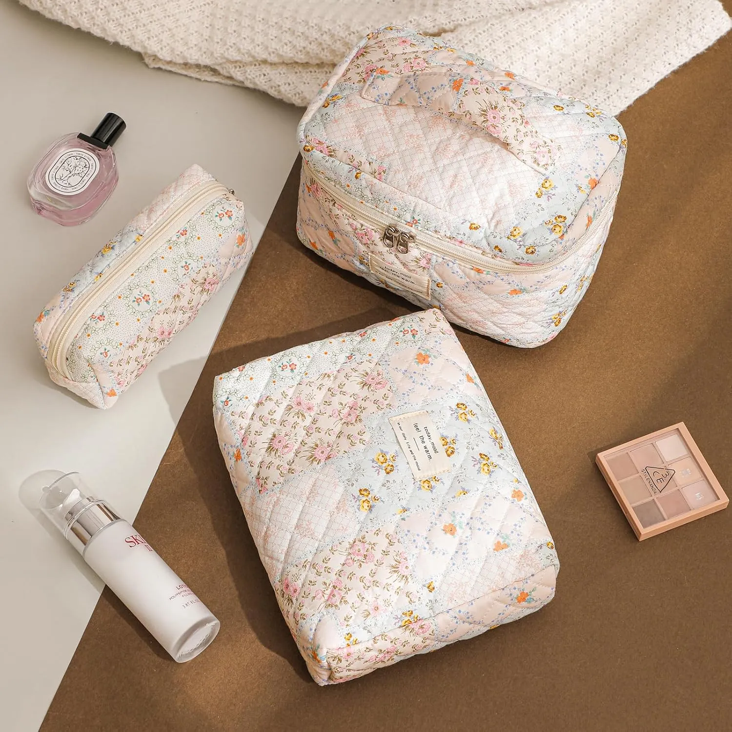 uekeboag 3Pcs Quilted Cotton Makeup Bag,Coquette Quilted Toiletry Bag for Women and Girls,Floral Coquette Pouch,Cute Kawaii Travel Cosmetic Bags(3Pcs pink flower)
