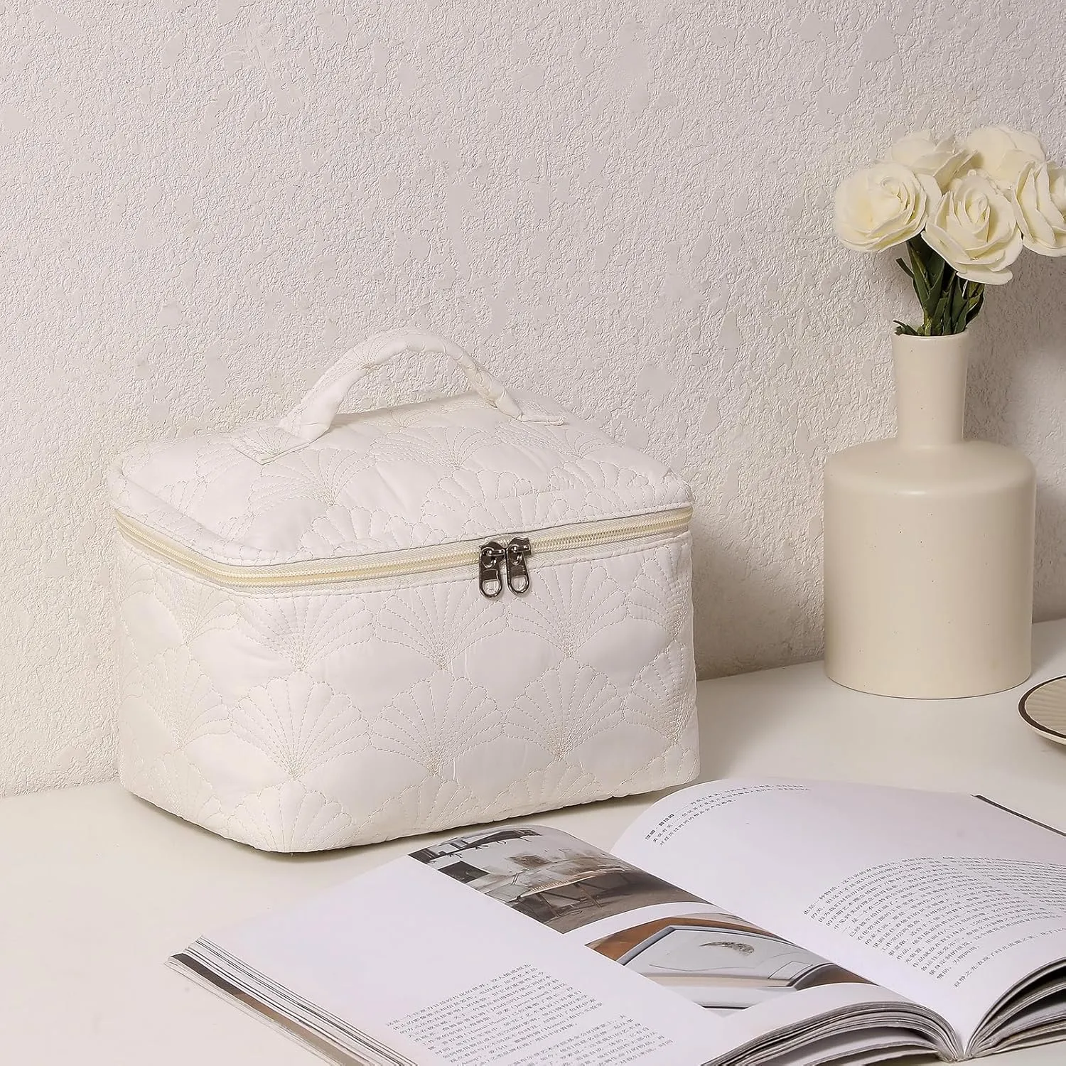 uekeboag 3Pcs White Quilted Cotton Makeup Pouch,Coquette Quilted Toiletry Bag for Women and Girls, Floral Coquette Organizer Bag, Aesthetic Travel Cosmetic Bags(3Pcs White Shell)