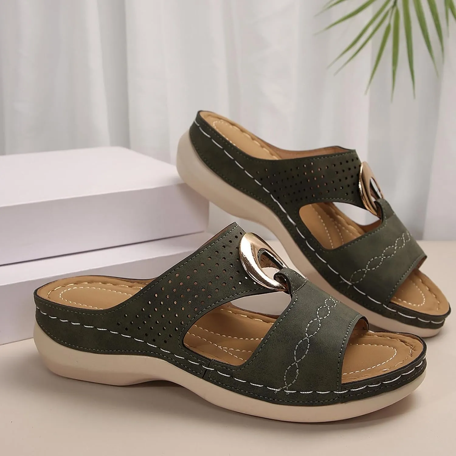 Women's Classic Leather Sandals Lightweight Flat Sandals Cute Hollow Out Flower One Stirrup Casual Walking Slippers, 4