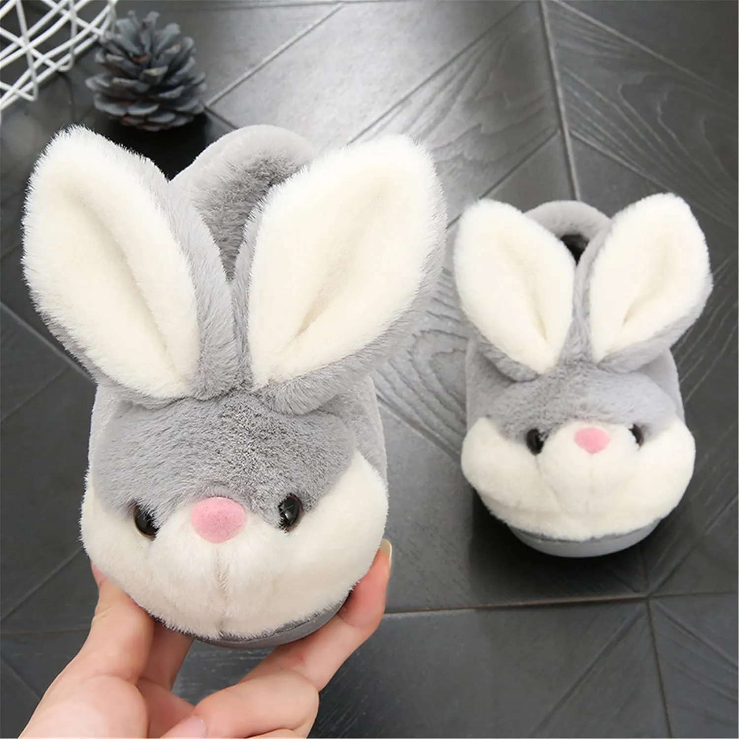 YILANLAN Women's Cute Bunny Animals Slippers Interesting Comfortable Furry Slippers Soft Plush Winter season Keep warm Home Slippers